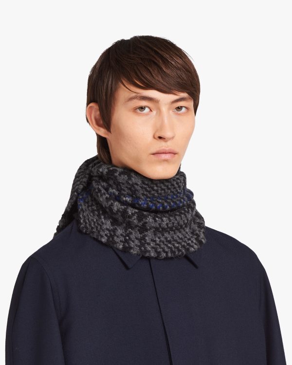 Slate Gray Prince of Wales checked scarf - Image 2