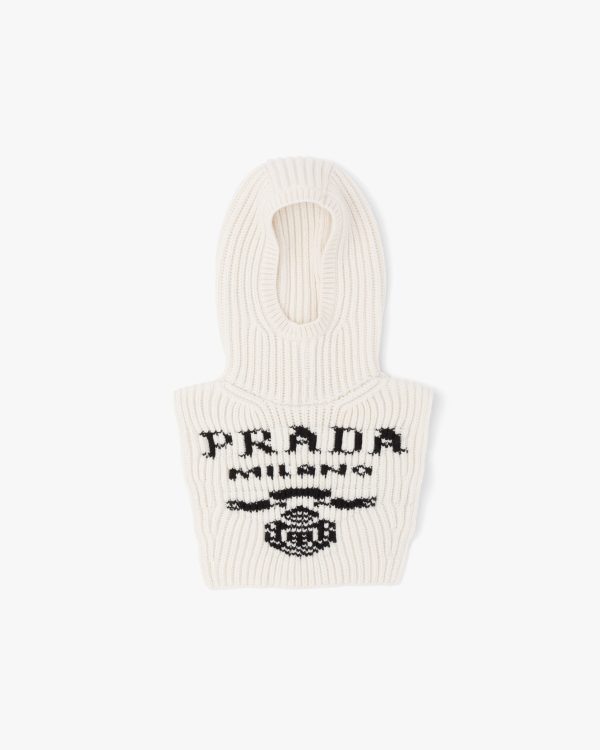 White Cashmere ski helmet