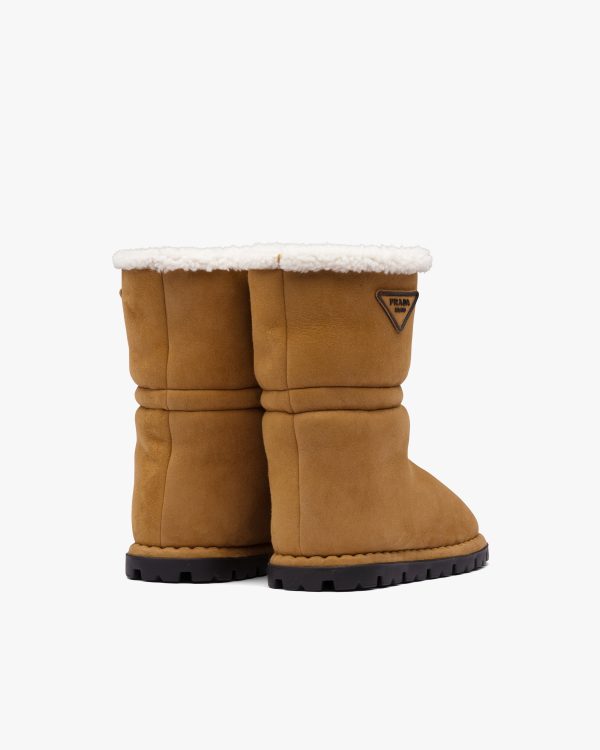 Cognac Shearling booties - Image 3