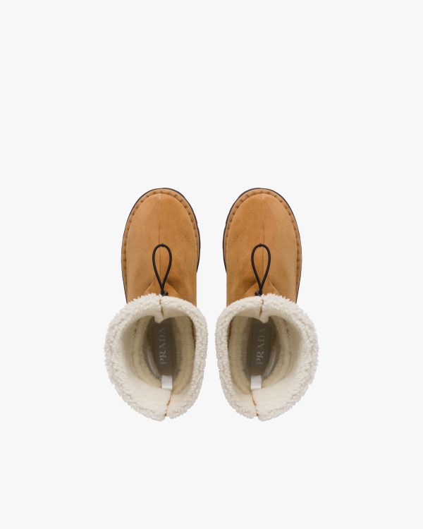 Cognac Shearling booties - Image 4