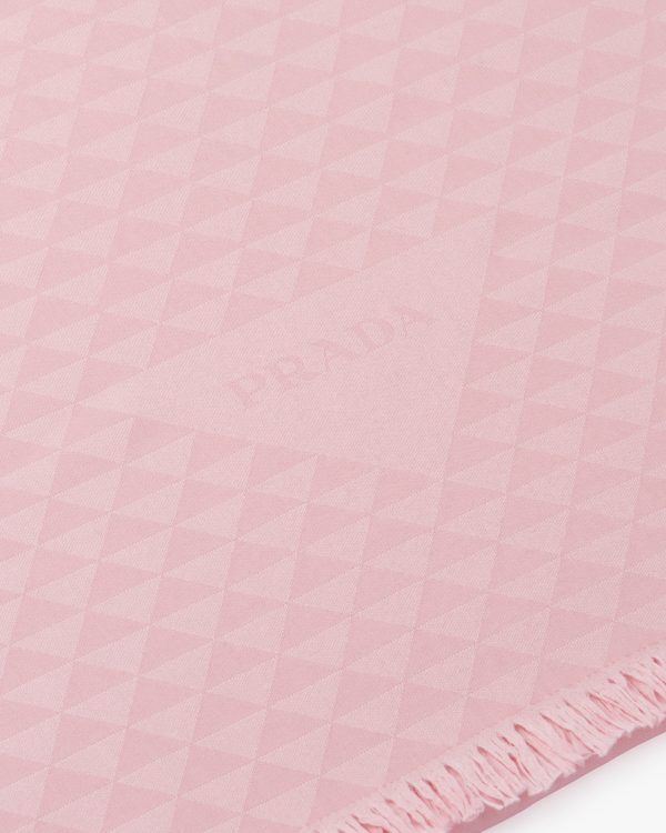 Alabaster Pink Jacquard cashmere scarf - Image 4