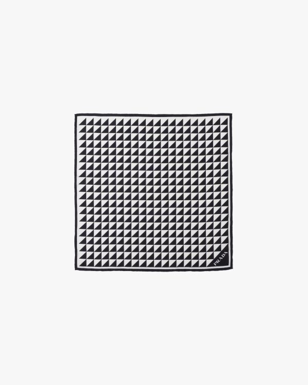 Black/white Printed twill scarf - Image 3