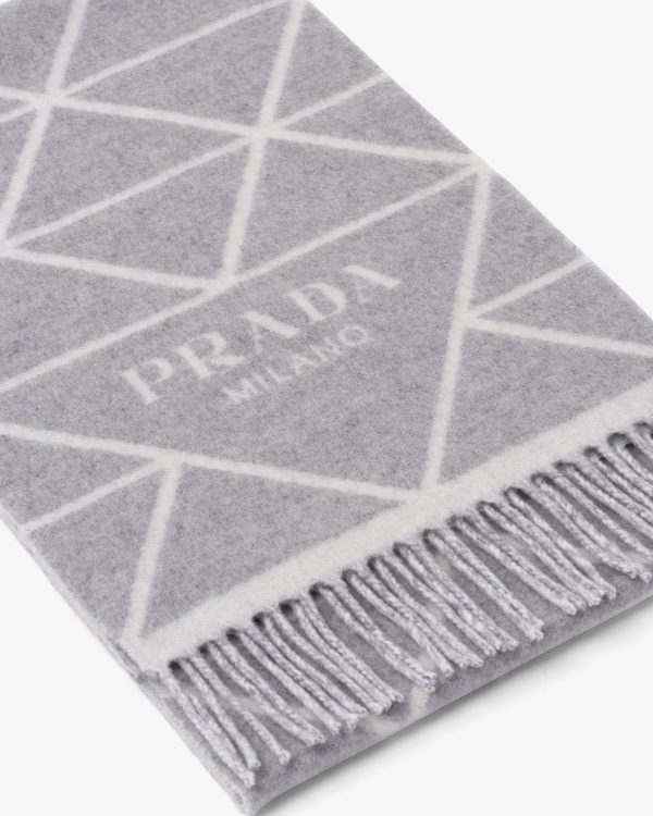 Gray/chalk White Double cashmere scarf - Image 2