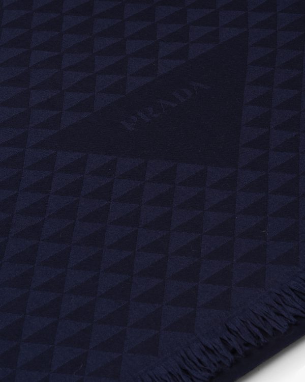 Navy Jacquard cashmere scarf - Image 2