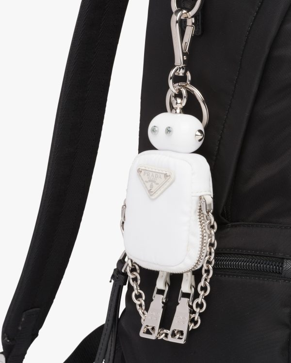 White Nylon robot keychain trick - Image 3