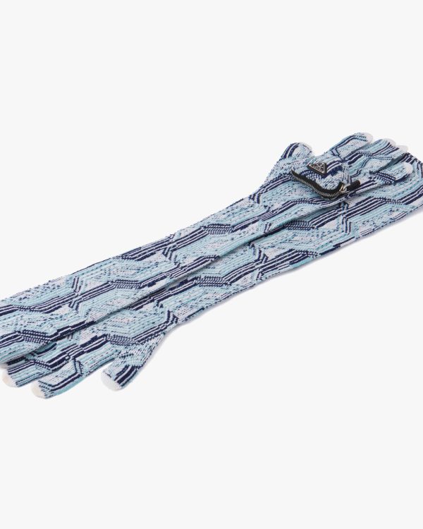 White/mint Green Superfine wool jacquard gloves - Image 3