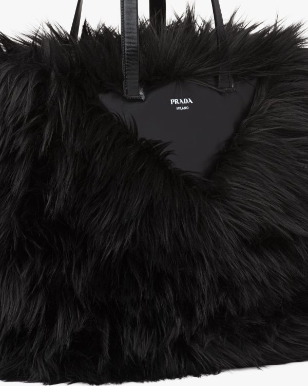 Black Faux fur fabric tote bag - Image 6