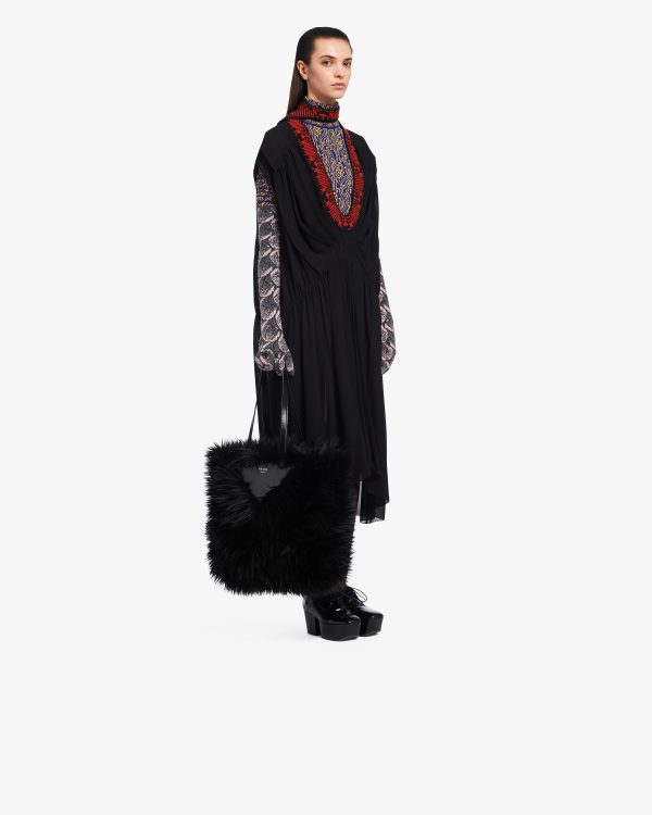 Black Faux fur fabric tote bag - Image 7