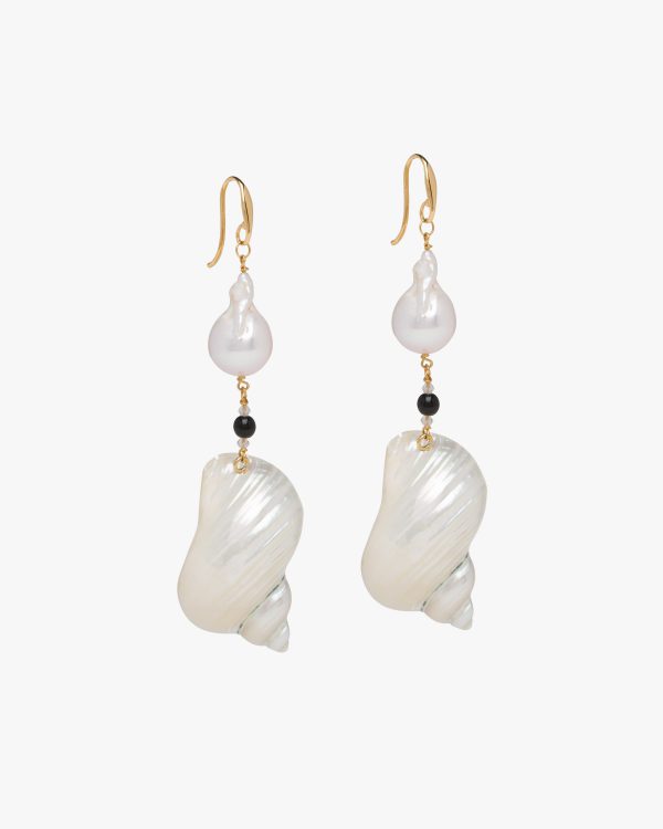 Pearl Gray Silver earrings with shells