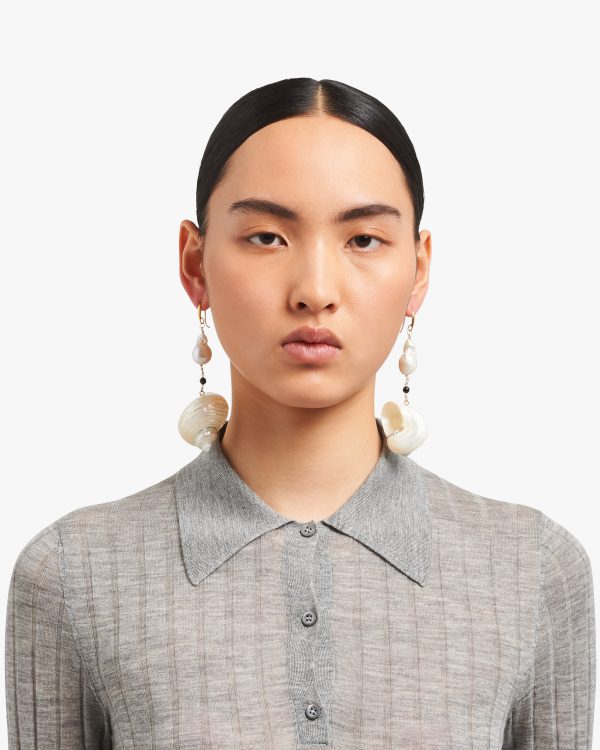Pearl Gray Silver earrings with shells - Image 2