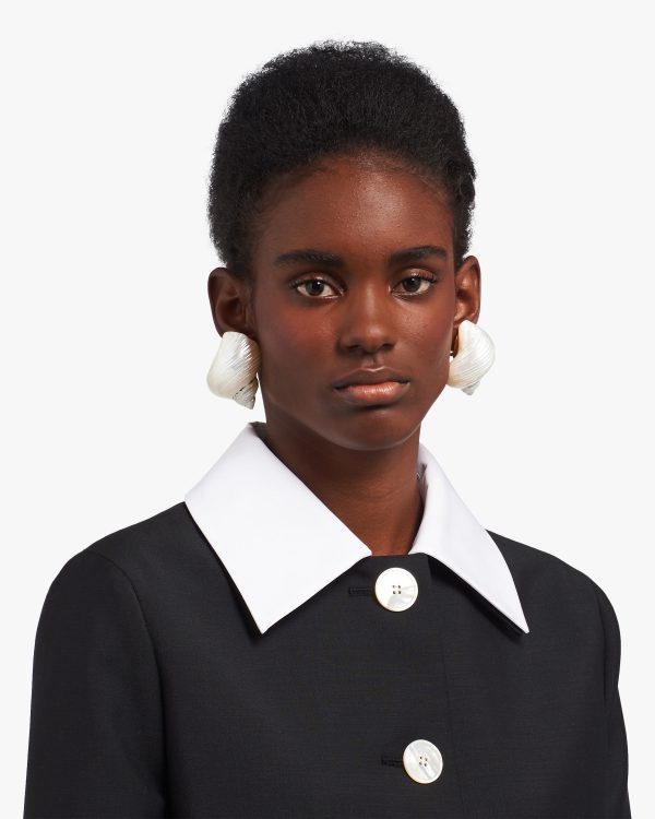 Pearl Gray Silver earrings with shells - Image 2